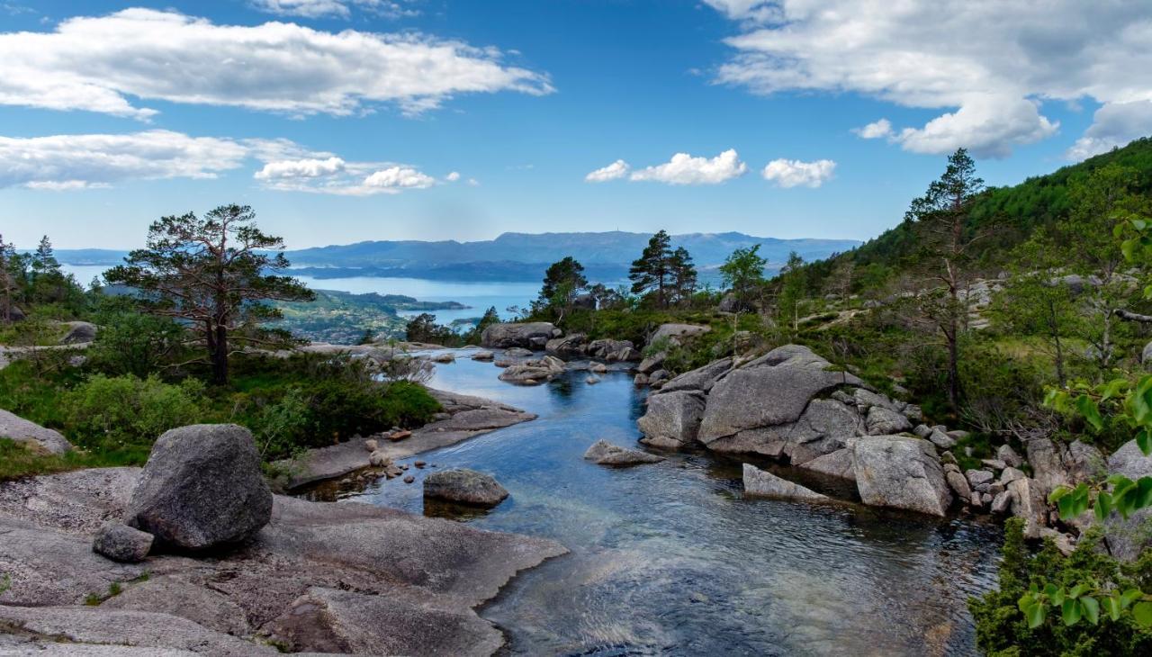 Husnes Sentrum Hotell Екстер'єр фото