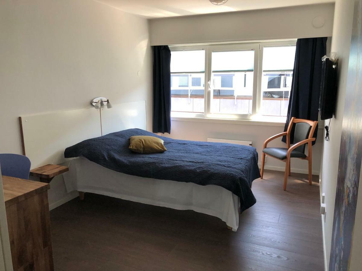 Husnes Sentrum Hotell Екстер'єр фото