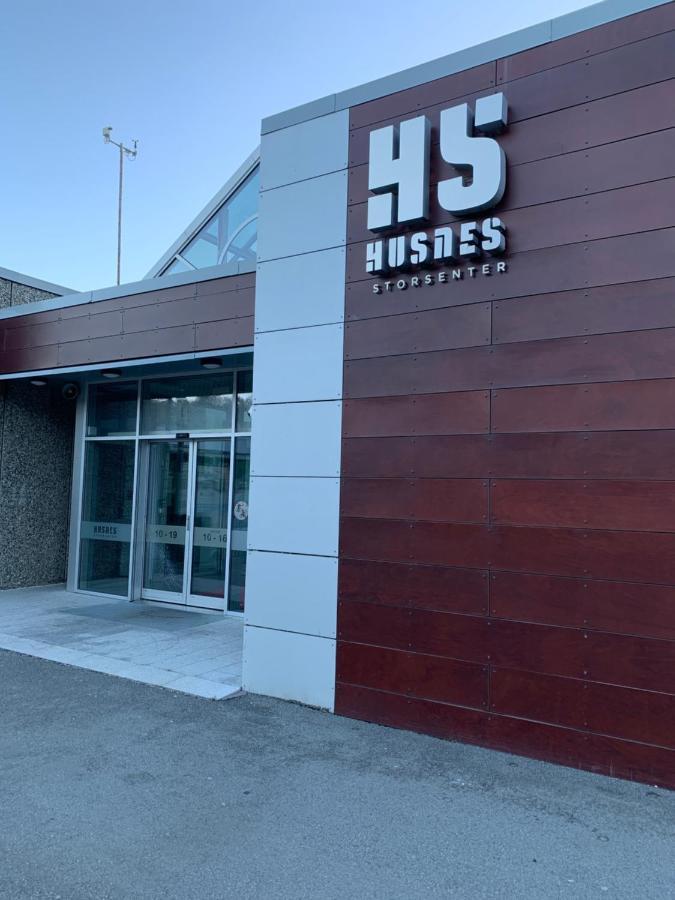 Husnes Sentrum Hotell Екстер'єр фото