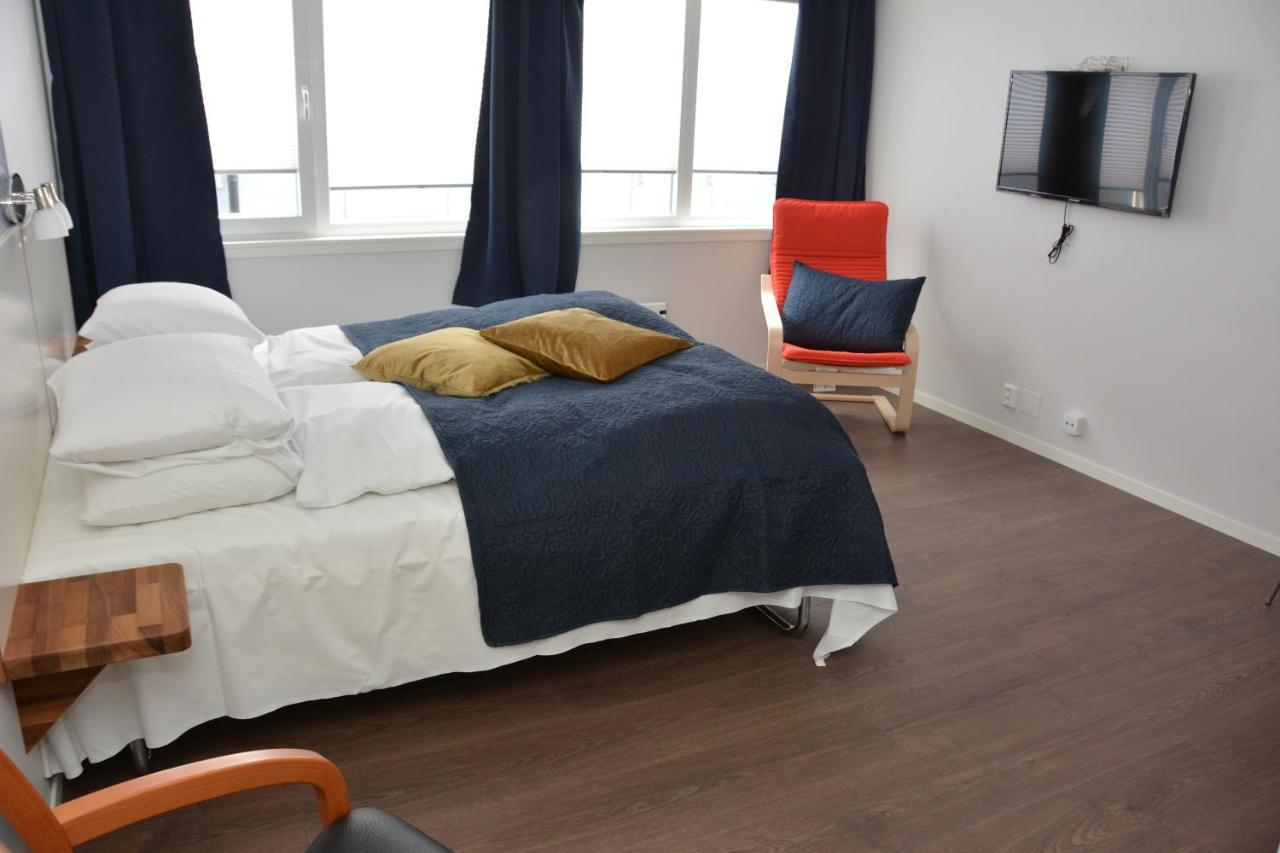Husnes Sentrum Hotell Екстер'єр фото